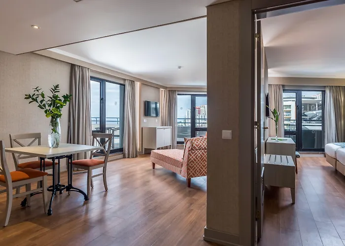 Enotel Lido Szálloda 5*