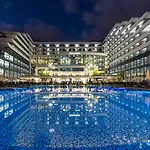 Enotel Lido מלון 5*